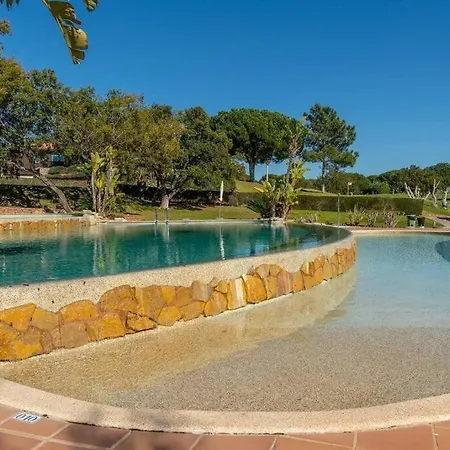 Balaia & Golf Village 364